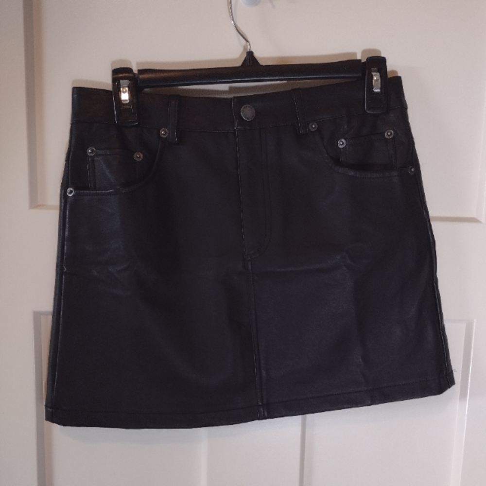 Black Carmar Faux Leather Mini Skirt (medium)